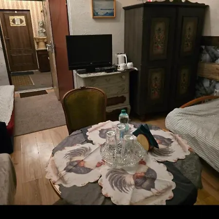 Хостел Apollo Hostel Pokoje 2-5 Osobowe Szklary-Huta26