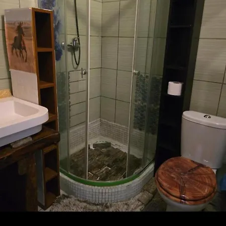 Хостел Apollo Hostel Pokoje 2-5 Osobowe Szklary-Huta26 *
