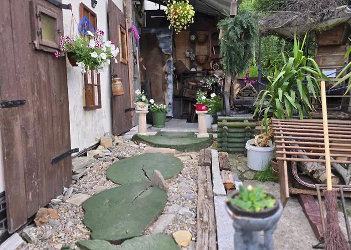 Vandrerhjem Apollo 4 Osobowy Szklary-huta26 Zabkowice Slaskie